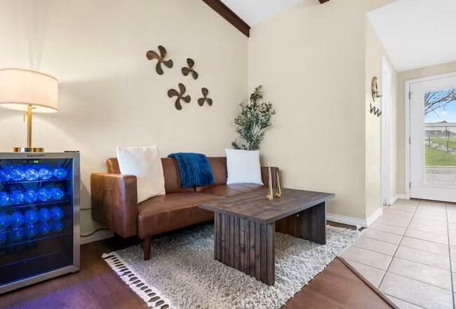 Photo - Remodeled and Stunning Studio | Fully Furnished | All Utilites Included | 1 Bathroom | Condo | Ki...