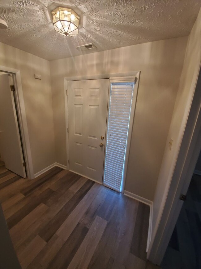 Photo - 672 Bartons Landing Pl