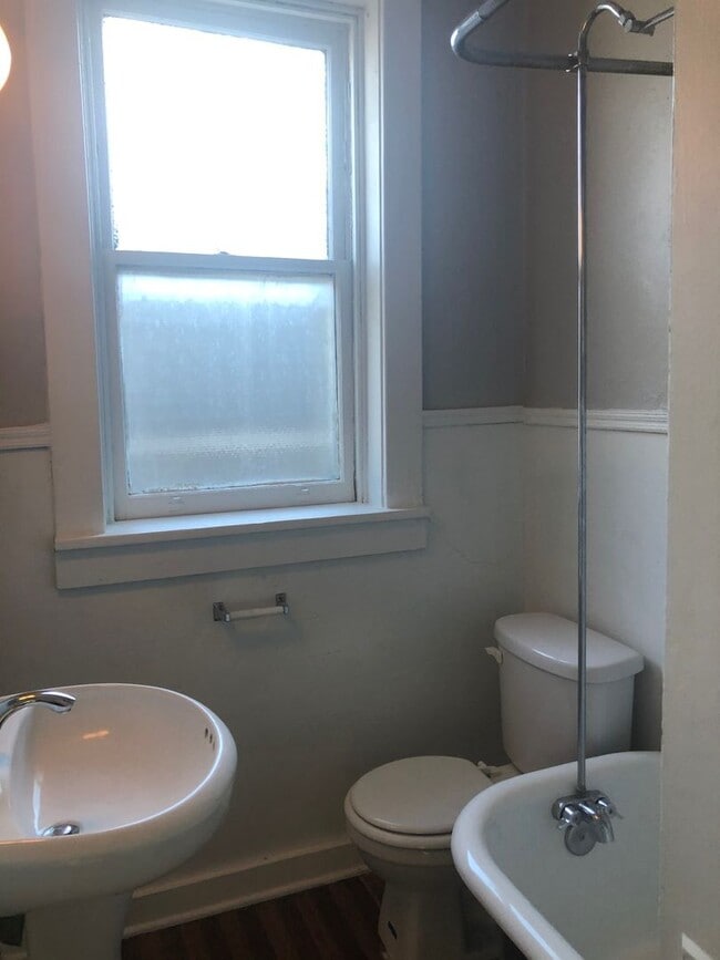 Photo - 1224 Tamm Ave Unit 1224 Tamm Ave Apt 2N