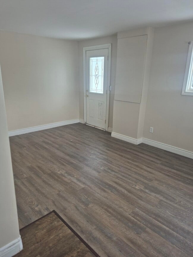 Photo - 2 Bed / 1 Bath Home in Sault Ste. Marie – $1,999/month + Utilities