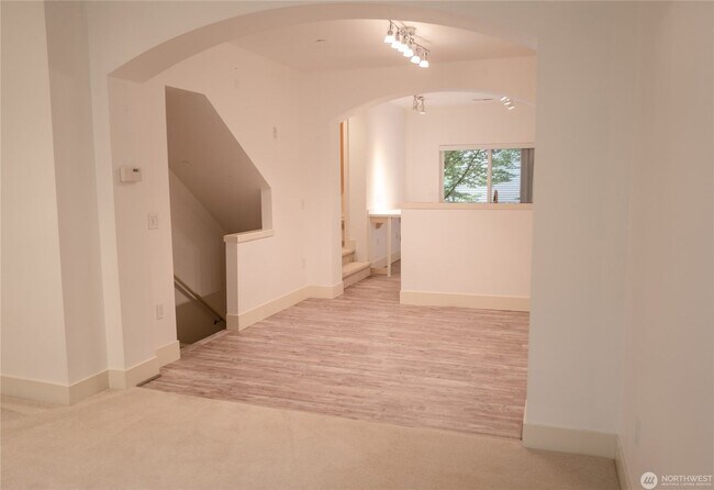 Photo - 2Bd/2.25Ba Redmond Townhouse