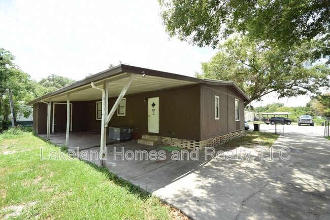 Photo - 2416 Kyle St