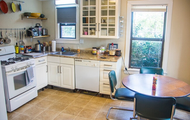 Photo - 1830 Moser Ave Unit M200