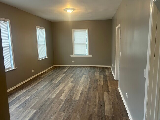 Photo - 8459 S Morgan St Unit 2