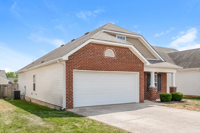 Photo - 1625 Beaconcrest Cir
