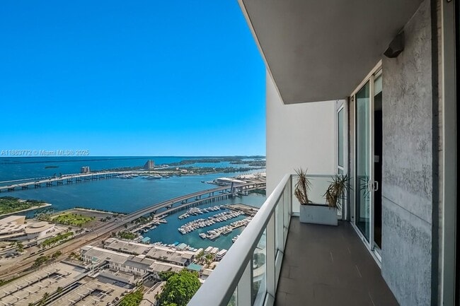 Building Photo - 244 Biscayne Blvd Unit 4704 Rental