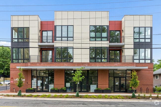 228 W Glebe Rd - Le Glebe