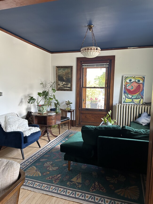 Photo - 2933 S Logan Ave Unit 2933