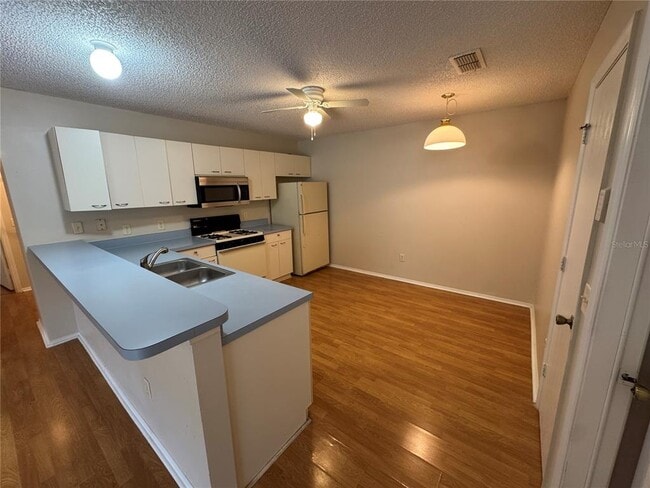 1693 Campos Dr