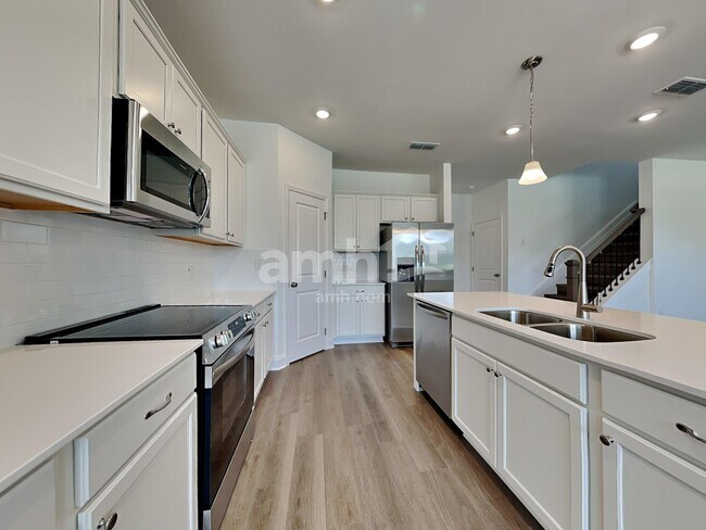 Photo - 210 Argea Dr