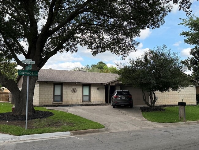 Photo - 15745 Covewood Cir