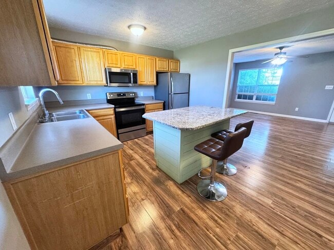 377 Kenlee Cir