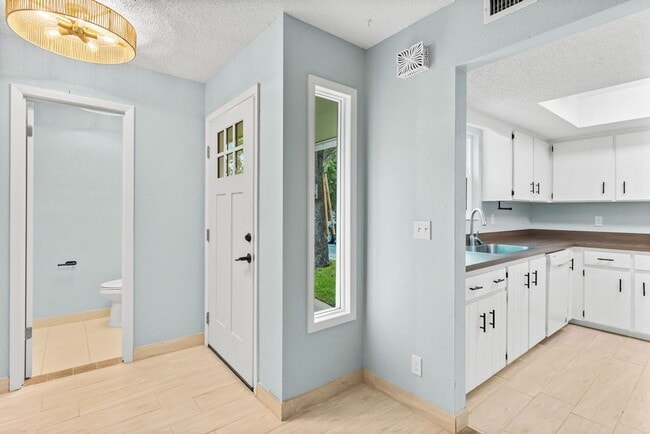 77 Tomoka Meadows Blvd