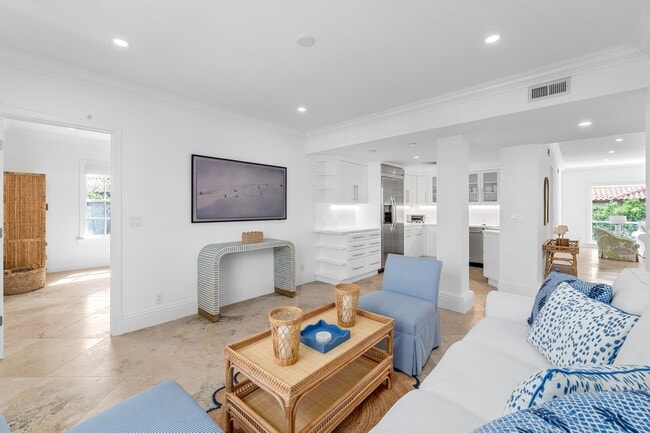 Photo - 350 Cocoanut Row