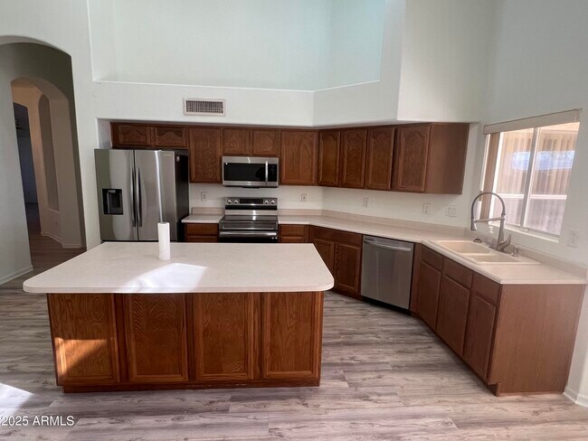 Photo - 2015 N 123rd Dr