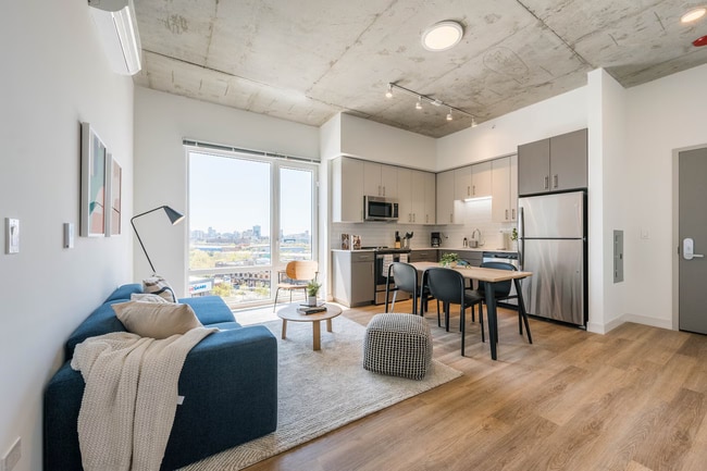 Photo - 521 50th Ave