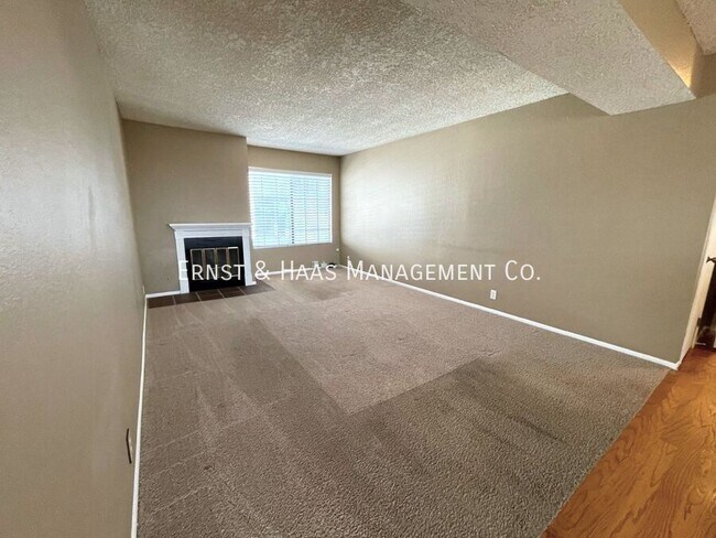 Photo - 2599 Walnut Ave Unidad 218