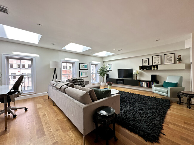 Photo - 73 Broad St Condo Unit 4