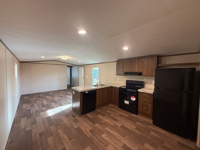 Photo - Energy-efficient mobile home for rent