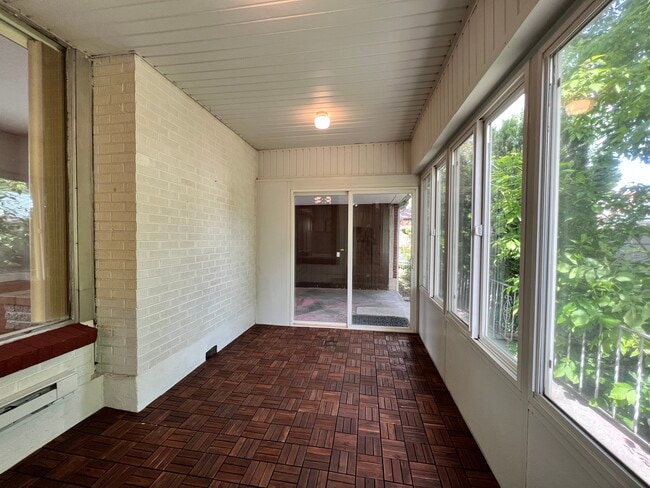 Photo - 1870 E Hillcrest Ave