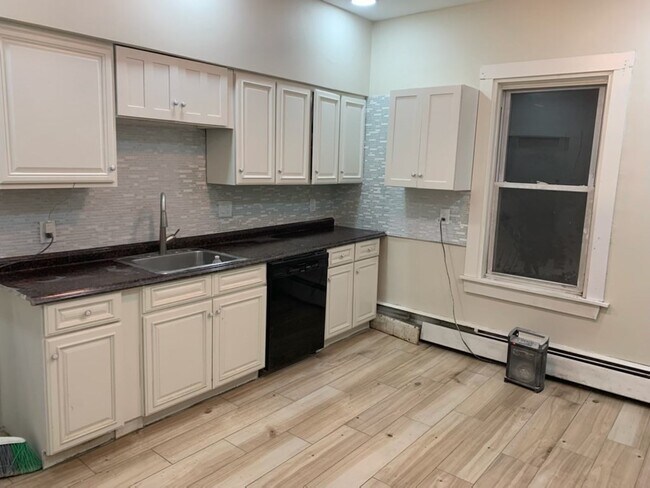 Photo - 10 Bryant St Unit 2