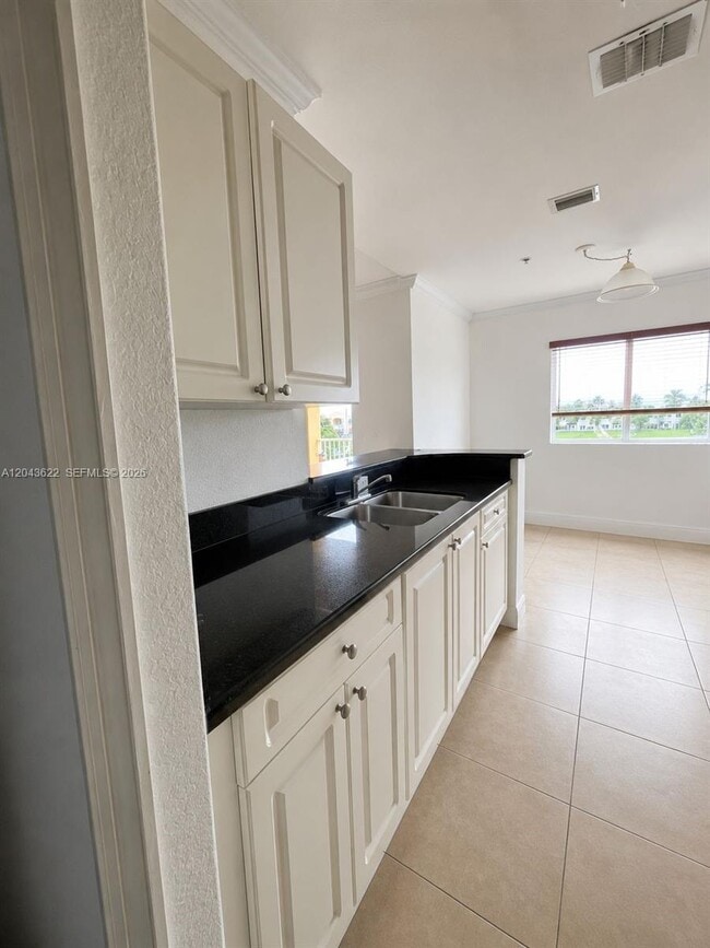 Photo - 21100 SW 87th Ave Unidad 304