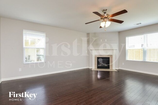 Photo - 5884 Cheshire Cove Trail