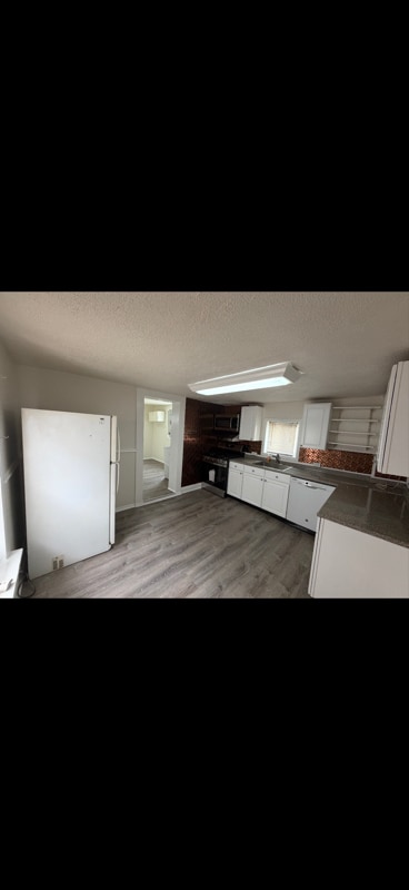 Photo - 191 Parkinson Ave