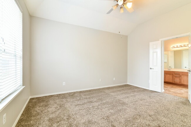 Photo - 8715 Elm Drake Ln