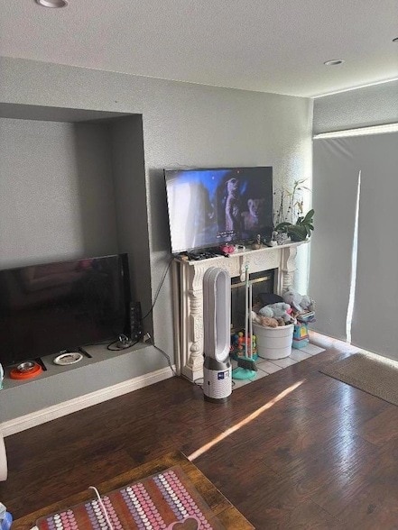 445 Ortiz St