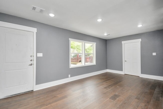 Photo - 9429 Fairland Dr