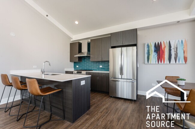 Photo - 301 W North Ave Unidad 507