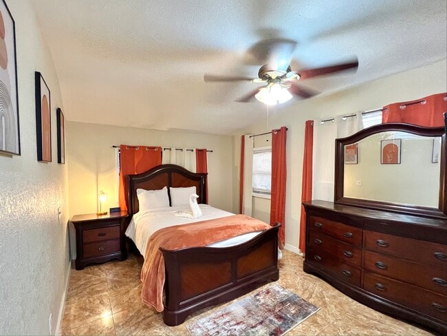 Photo - 7825 Miramar Pkwy