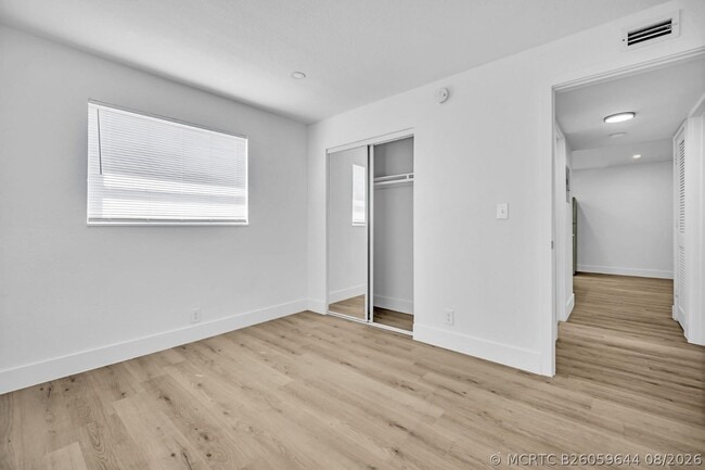Photo - 1015 NE 17th Ave Unit 201