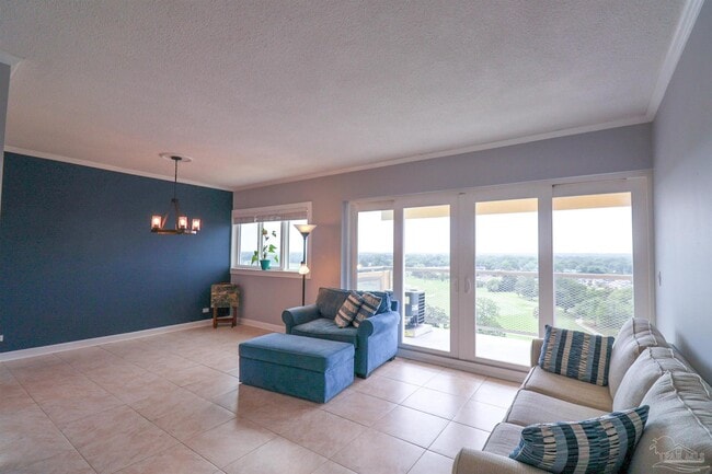 Building Photo - 825 Bayshore Dr Unit 1006