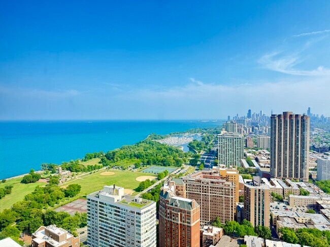 Photo - 655 W Irving Park Rd Condo Unit 4807