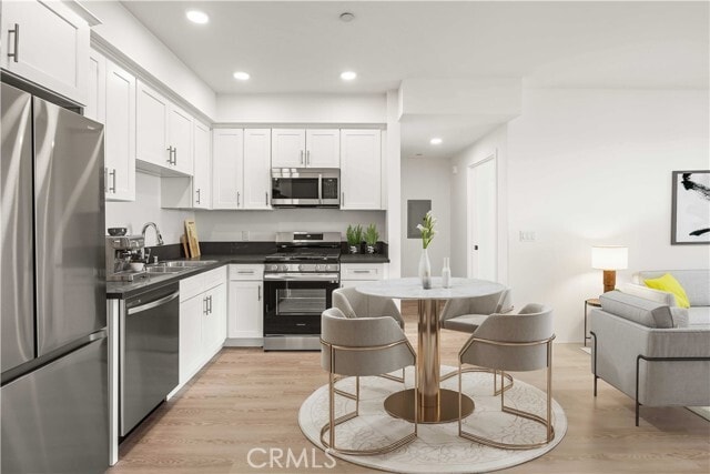Photo - 11714 Archwood St Unit 408