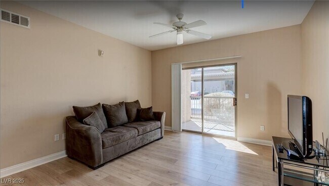 Building Photo - 8000 W Badura Ave Unit 1130 Rental
