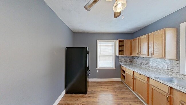 Photo - 13 Whitman St Unit 2