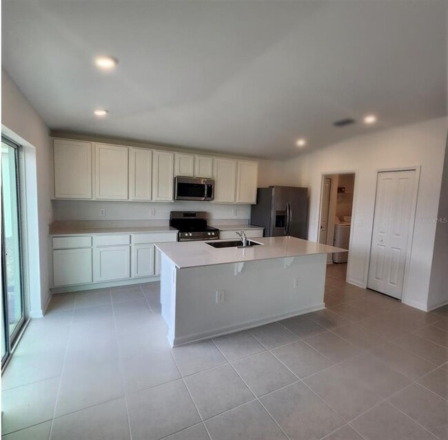 Photo - 2189 Marksman Rd