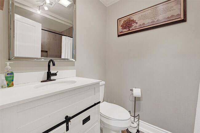 Photo - 2809 Tooke St