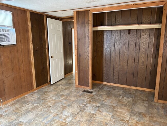 Photo - 5247 Griffin Rd