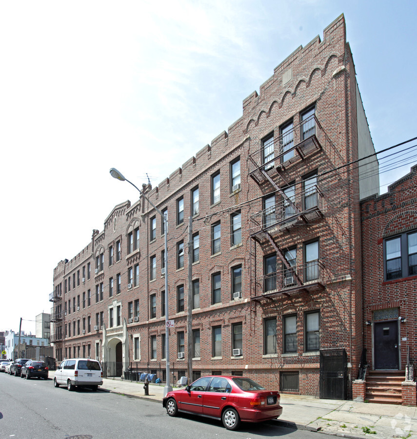 Primary Photo - 1633-1647 Sterling Pl Apartments