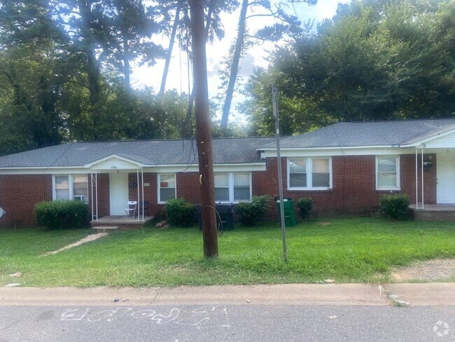 Building Photo - 2120 Kennesaw Dr Rental