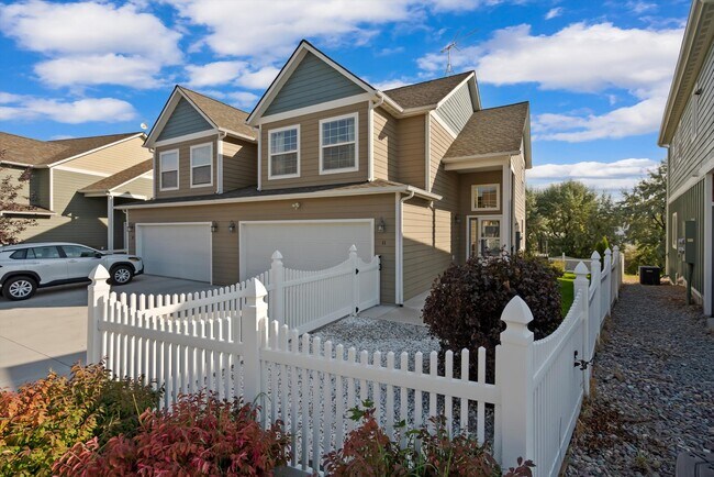 Photo - 11 Muskrat Dr