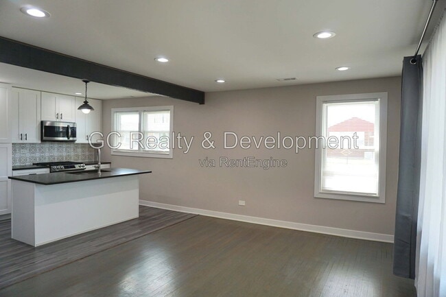 Photo - 4501 S Leamington Ave
