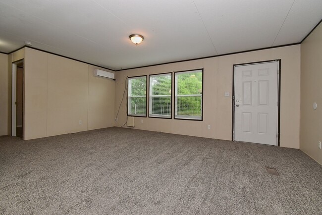 Photo - 550 Quail Run Cir