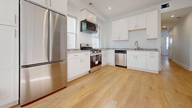 Photo - 10 Bigelow St Unit 1
