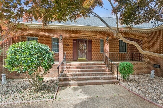 Photo - 5974 Ladysmeade Ln