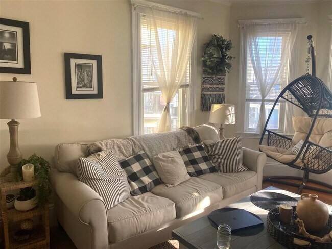 Photo - 63 Conwell Ave Unidad 3